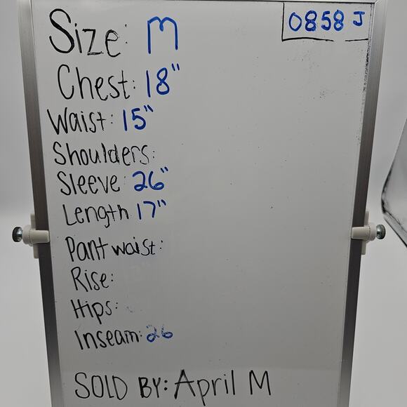 Band Of The Free Womans size M Camille Black Berry Floral Crossover Crop Top NEW - Picture 8 of 8